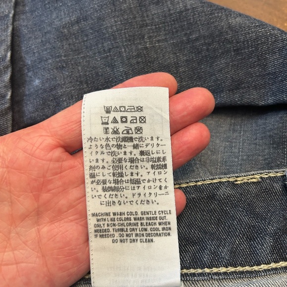 Guess low rise capris size 27 - Picture 7 of 7